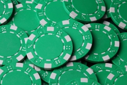 gamble-roulette-chips-dealer_3253570.jpg